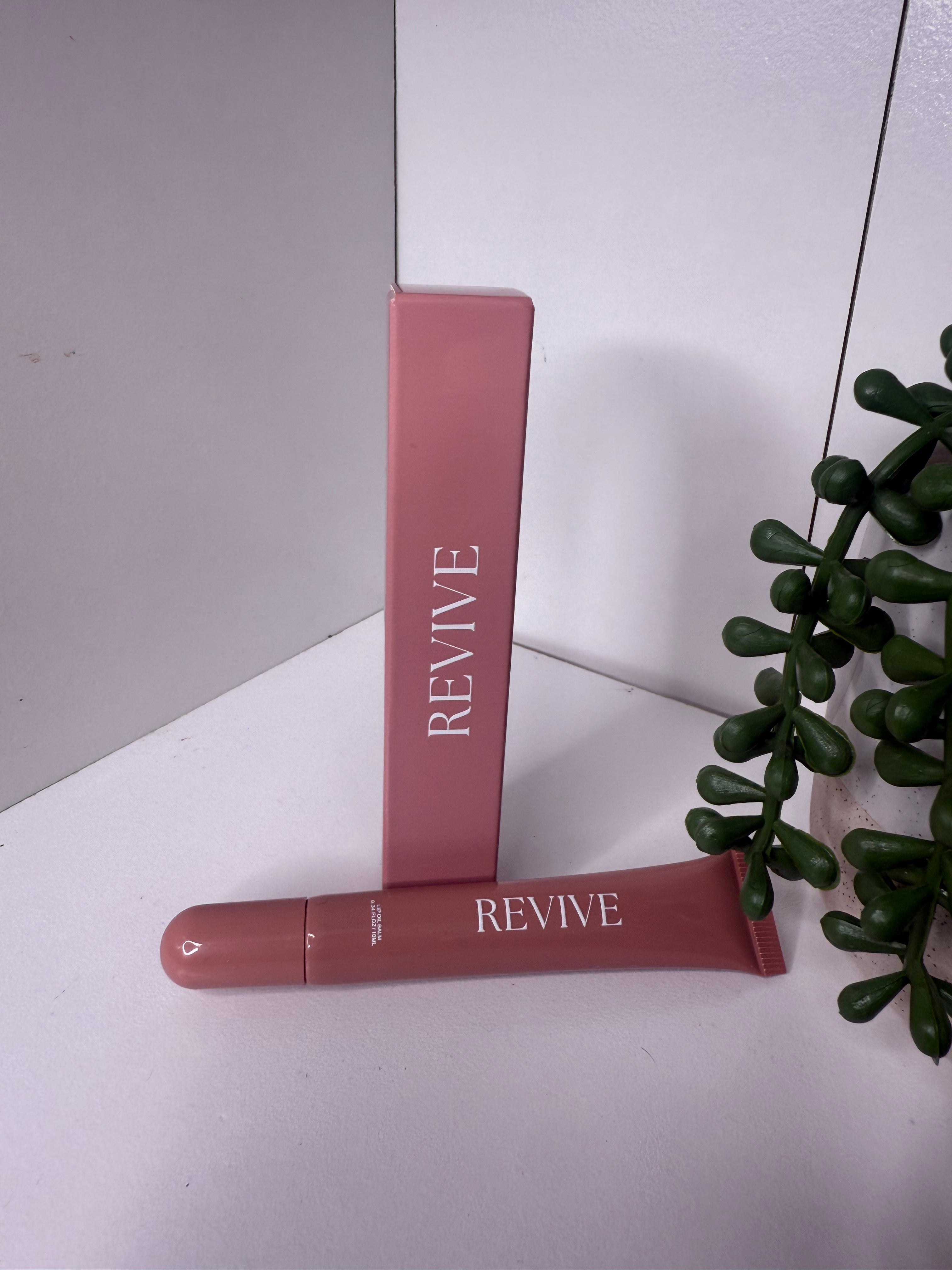 REVIVE LIPS