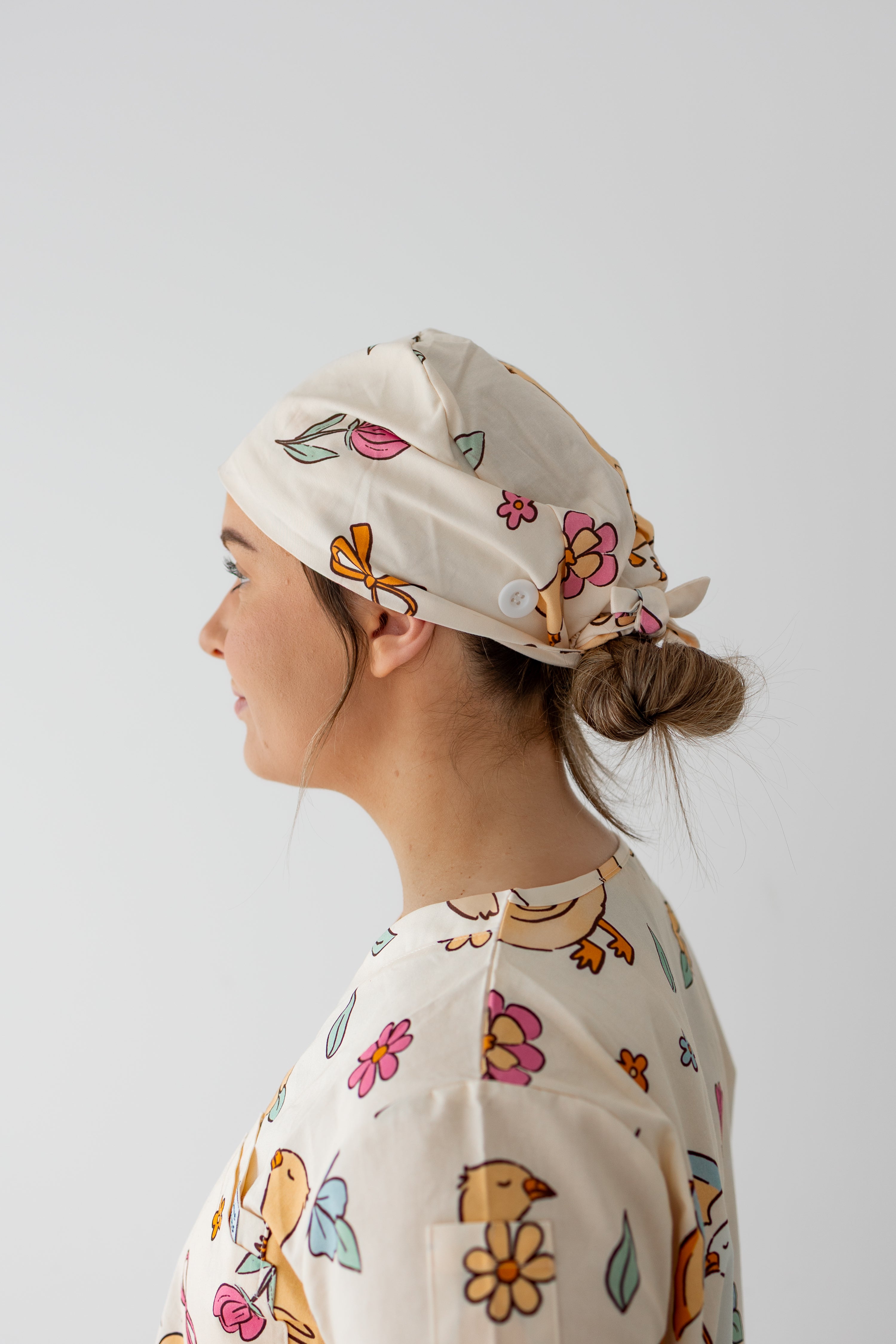 CHARMING GOOSE SCRUB CAP